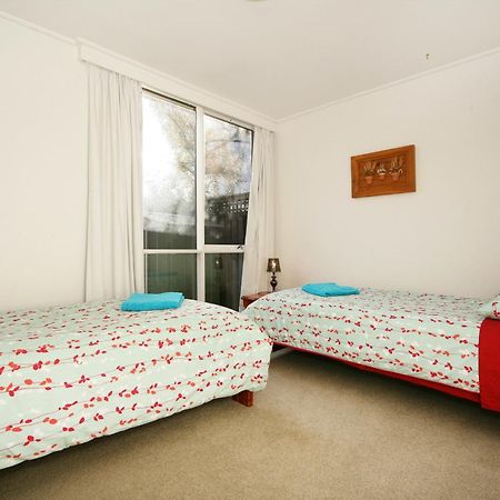 Wattle Holiday Rental Melbourne Bagian luar foto
